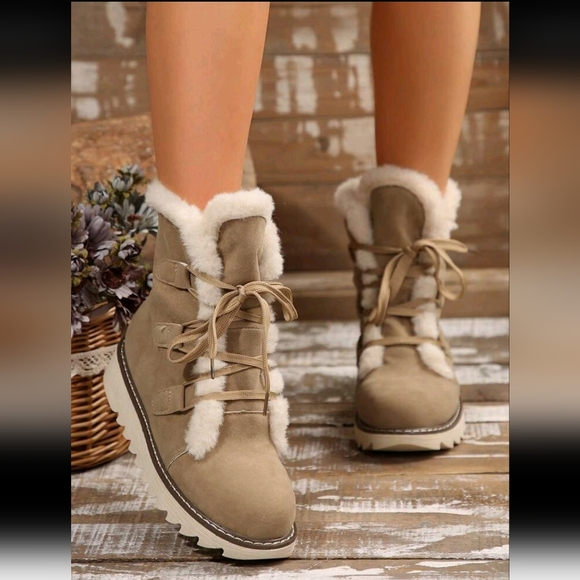 Faux Fur Snow Boots - Picture 5 of 16